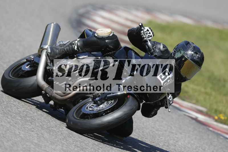 /44 09.08.2025 Plüss Moto Sport ADR/Freies Fahren/56